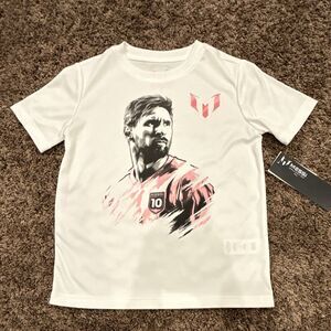 Messi Collection T-Shirt Boys Size 5 White Graphic Print Kids Messi Pink Logo